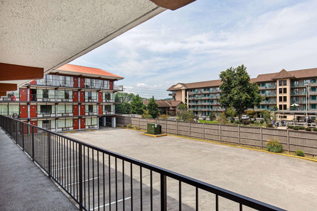 Americana Inn a Travelodge by Wyndham