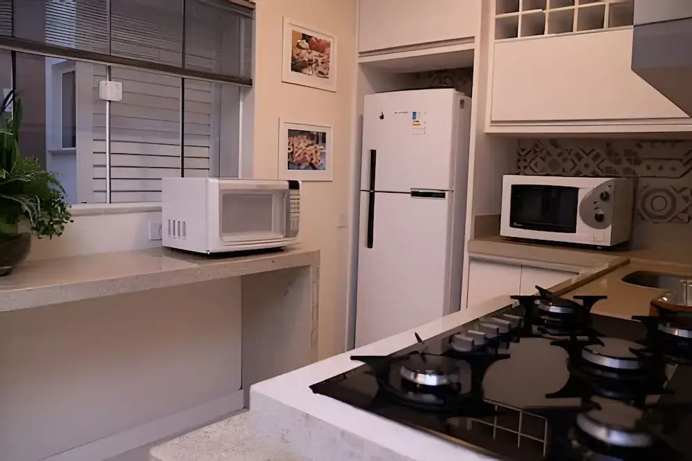 Sobrado 1 Suite 2 quartos AC 1km Shop JL