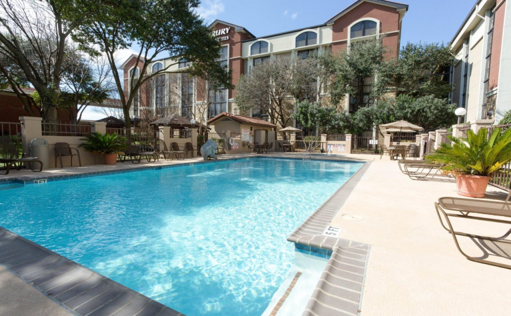 Drury Plaza Hotel San Antonio Airport