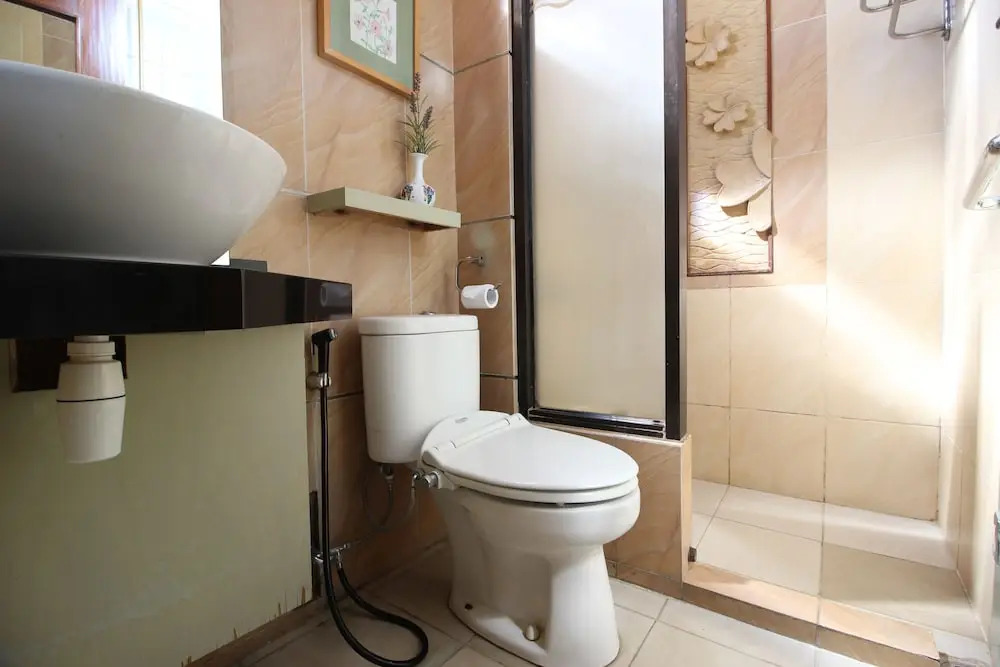 RedDoorz Plus near Tugu Jogja 2