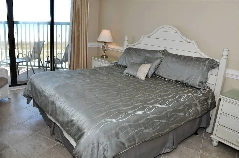 Ocean Bay Club 104 - 4 Br condo by RedAwning