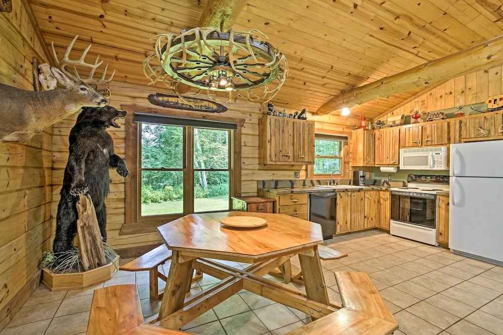 Scenic Cabin on 2 Acres Near Lake Holcombe Marina!