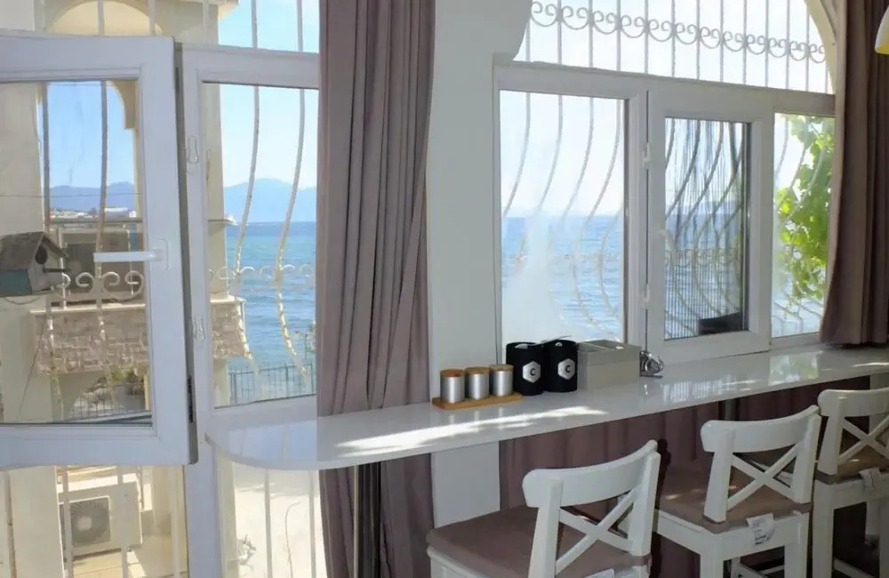Amazing House With Balcony and Mesmerizing View Right Next to the Sea in Kusadasi