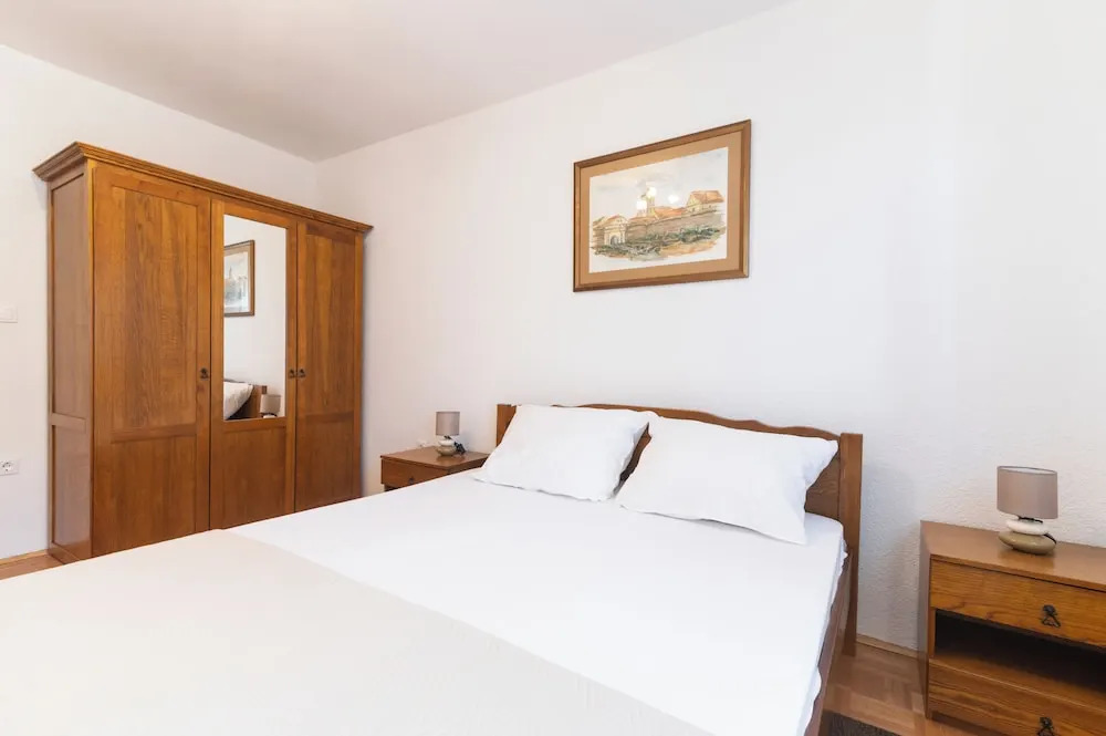 Seafront Spacious Apartment Spazzio