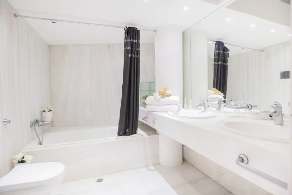 Perfect Athenian Villa