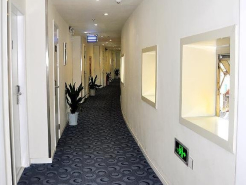 7 Days Inn Panzhihua Fenghuang Plaza Branch