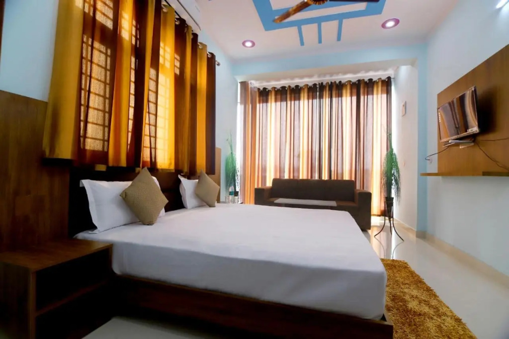 Hotel Comfort Inn Homestay