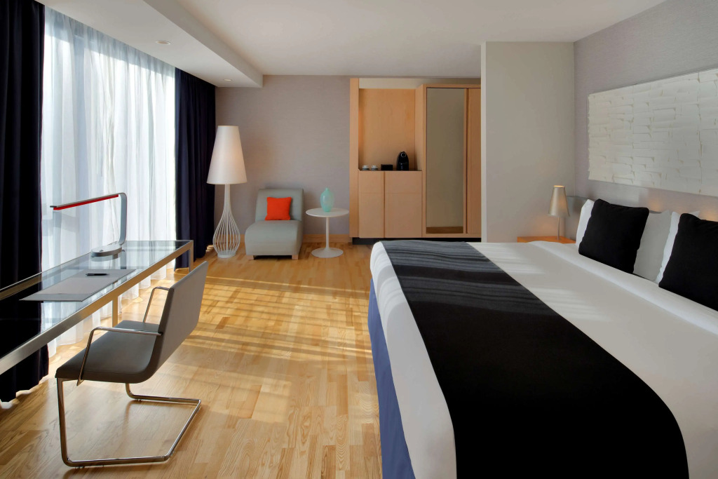 Radisson Blu Aqua Hotel, Chicago