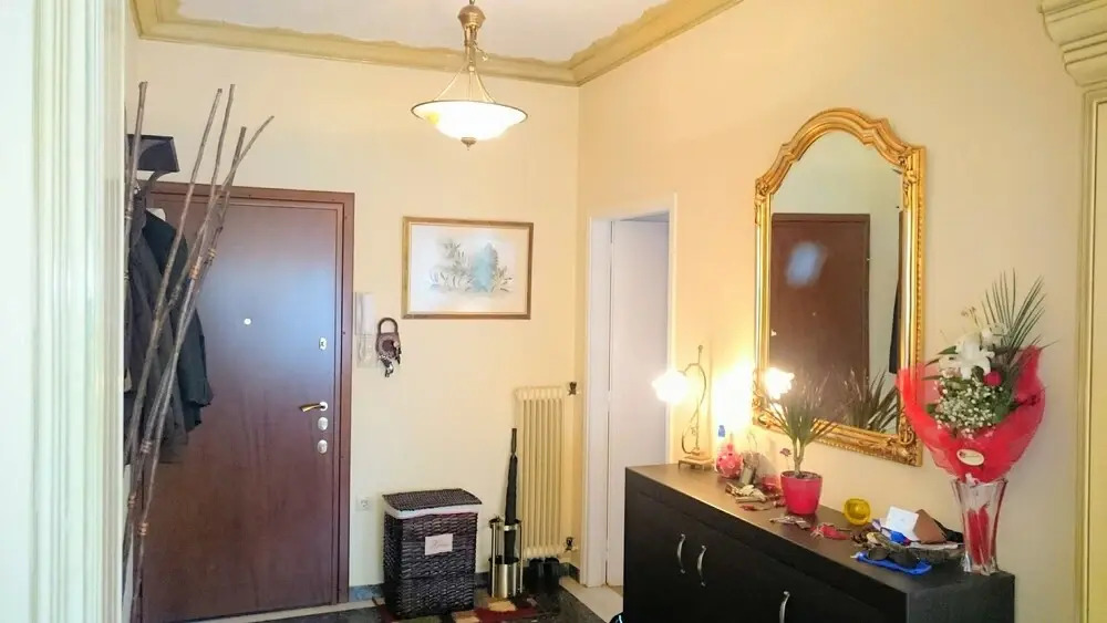 Classical apartment near Acropolis with roof garden