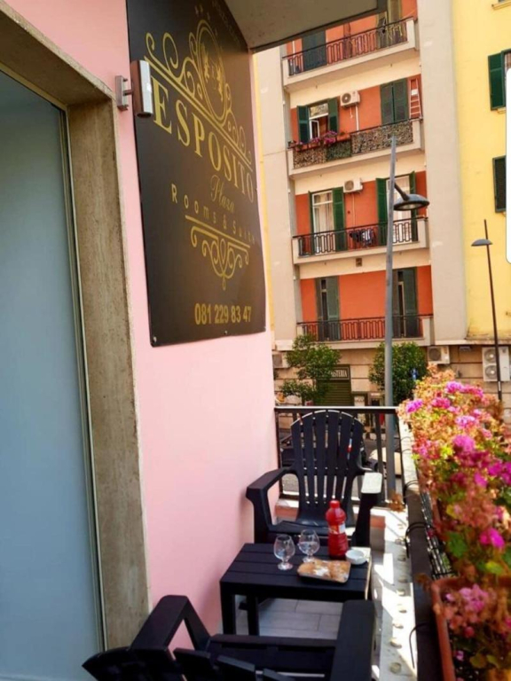 ESPOSITO PLAZA- ROOMS & SUITE