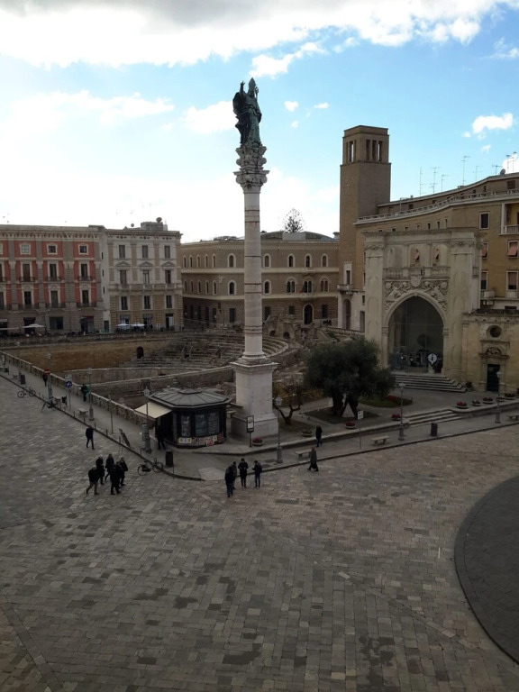 Piazza Sant'Oronzo Civico 40