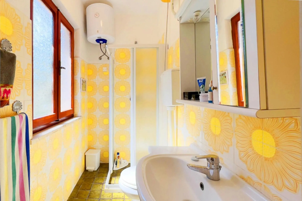 Villa ai Pini 800 meters from the beach of Straccoligno with reserved parking space directly on the-VILLA AI PINI