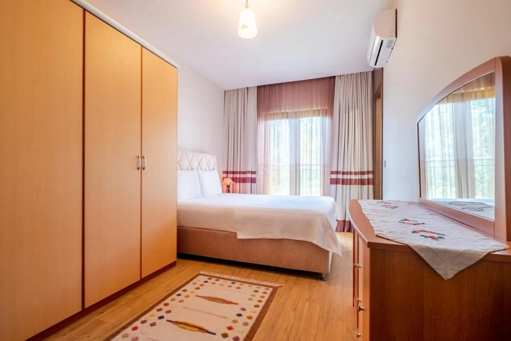 Elegant Flat With Balcony in Kartal