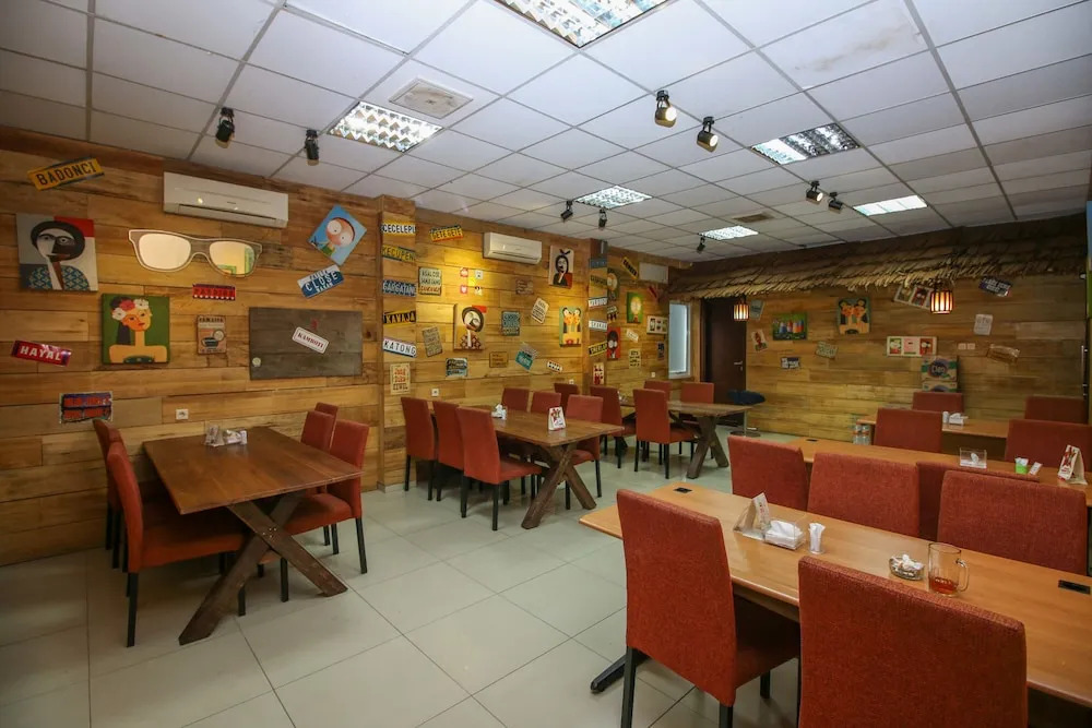 Airy Lapangan Merdeka Ambon Wem Reawaru 7B