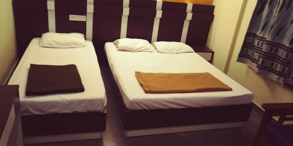S R Guest House