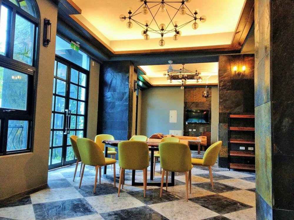 Blue Owl-Hualien No 2396-2397-2398-2399