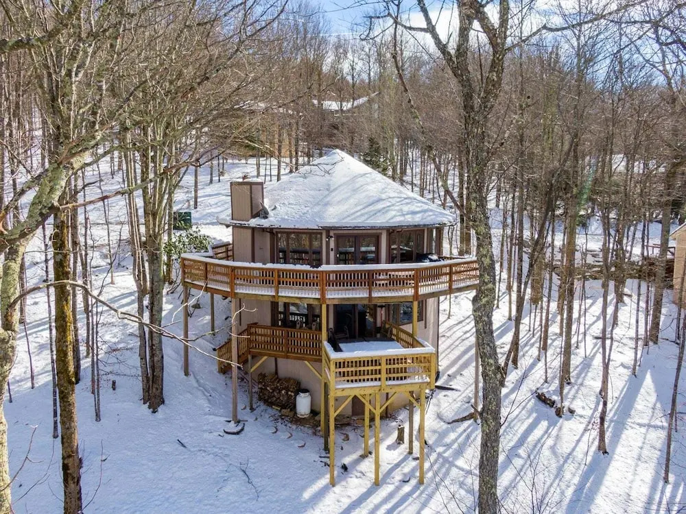 Vista 360 - Roundhouse With Views, AC, 1mi From Beech Ski