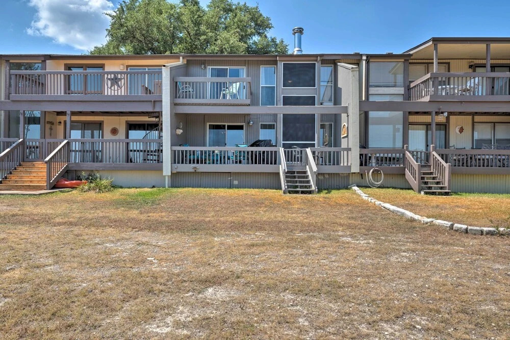 Waterfront Lake Travis Home w/ Pool Access!