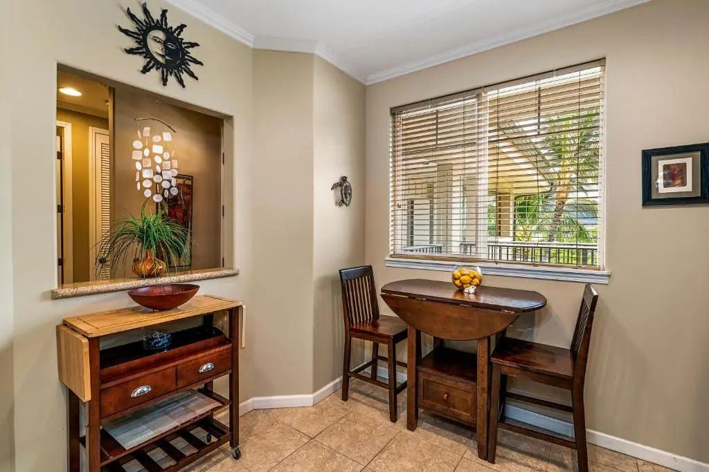 Waikoloa Beach S E33 2 Bedroom Condo by RedAwning
