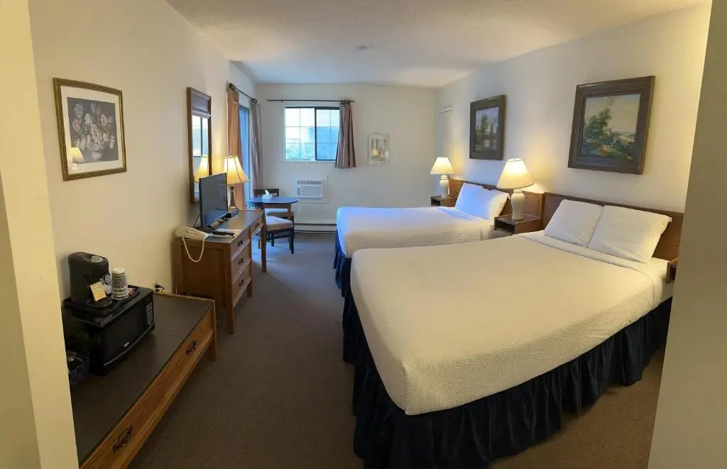 Wessex Inn By The Sea