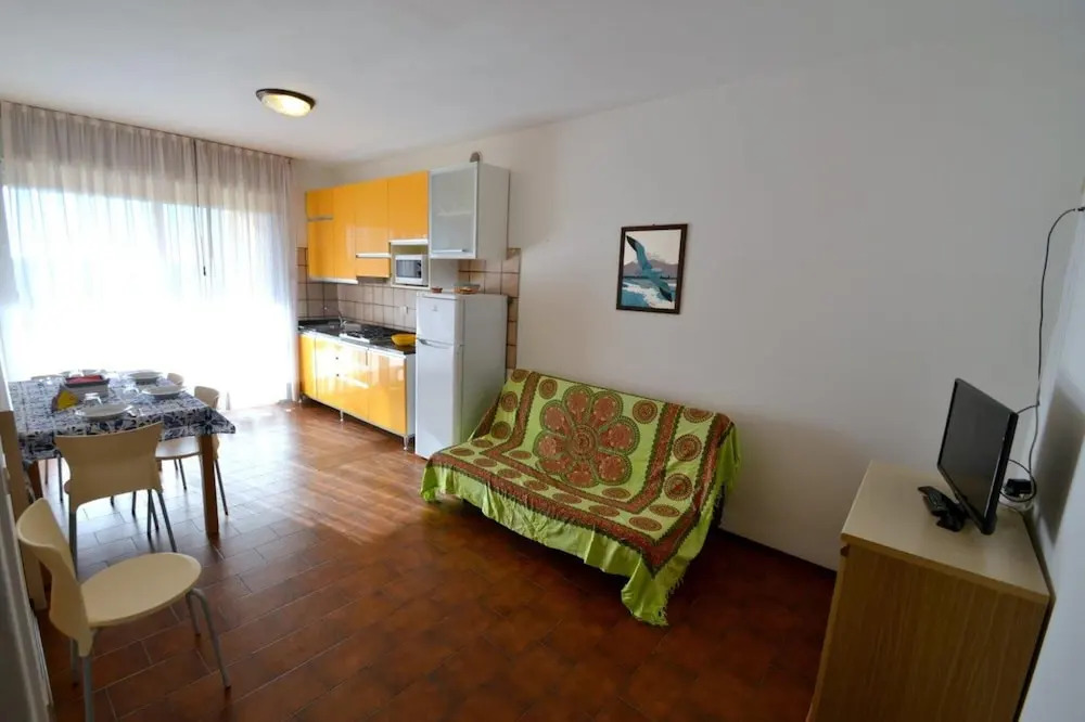 Sunny Apartment Steps From the sea in Bibione