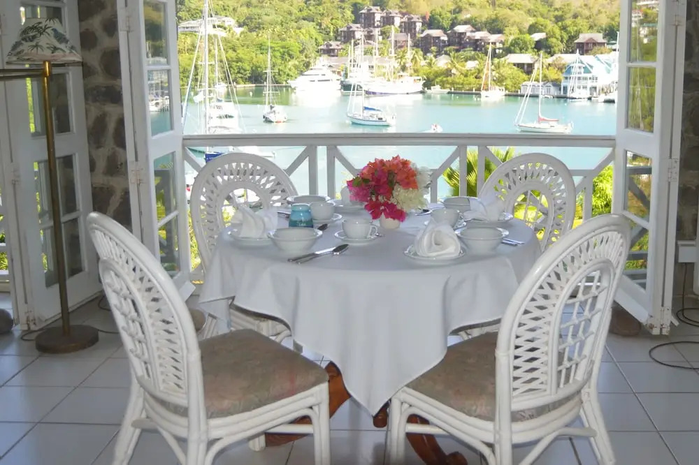 Mango Beach Inn
