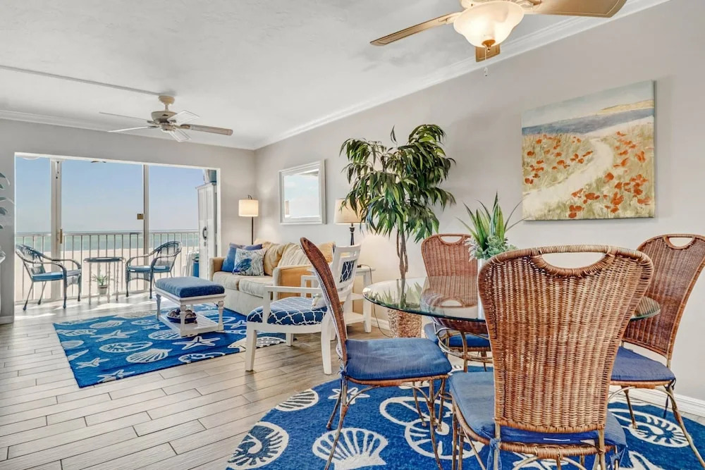 Castle Beach 402