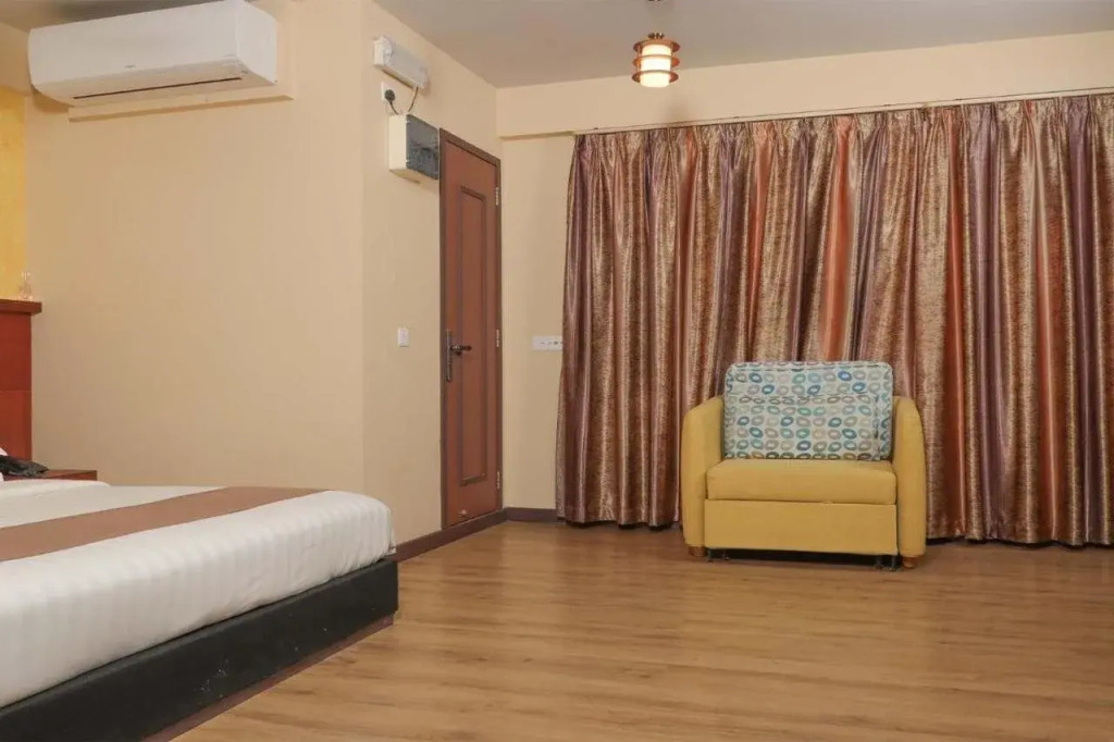 Rashu Hiyaa Hotel