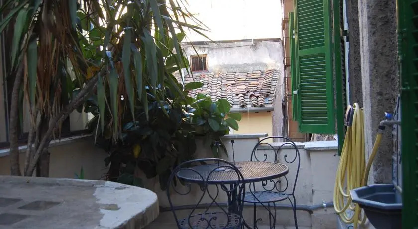 RSH Guardiola Apartments