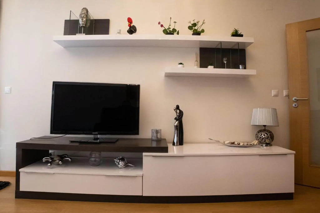 Lovely apartment near airport and Nations Park, with garage
