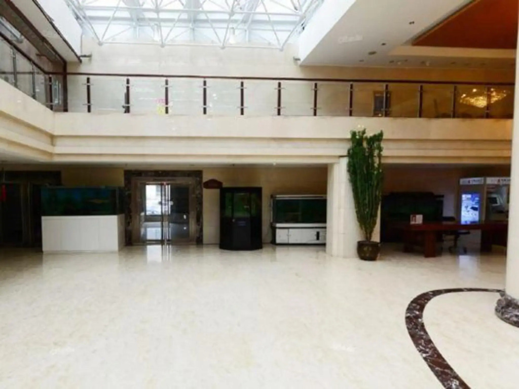 Wu Lan Cha Bu Hotel