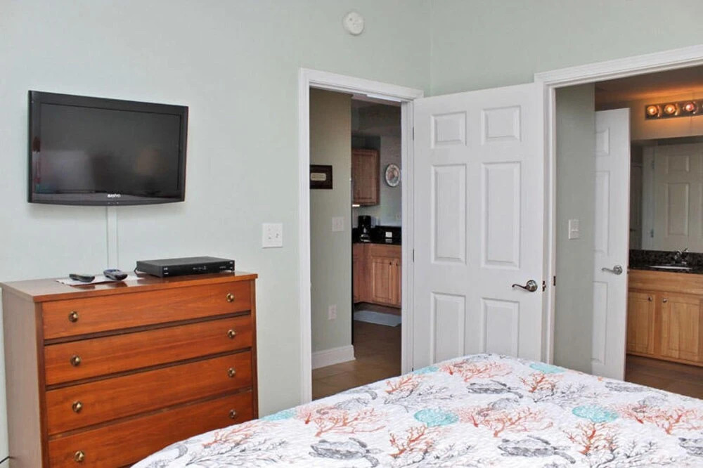Crystal Tower 806 by Youngs Suncoast