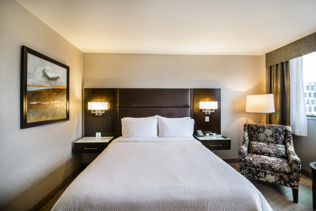 Holiday Inn Vancouver-Centre Broadway by IHG