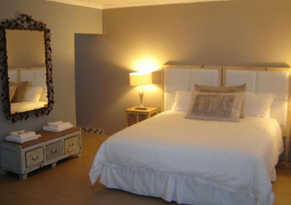 Rhino Creek Estate
