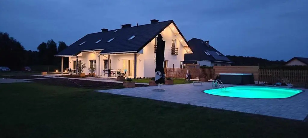 Apartamenty Wilga - spokojne miejsce z całorocznym zewnętrznym wspólnym jacuzzi, sauną i letnim basenem