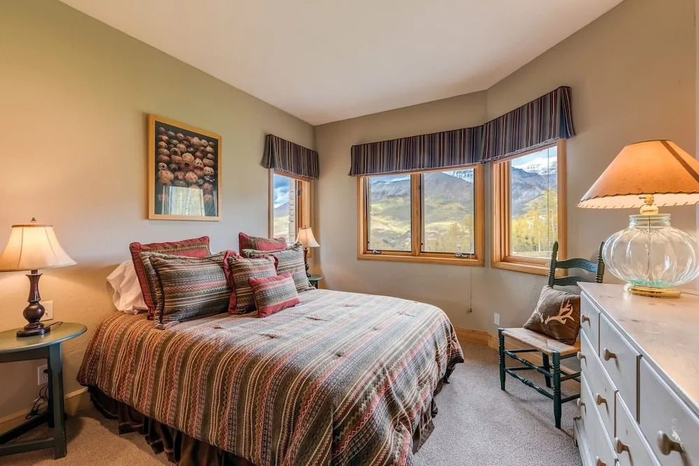 Aspen Ridge 24 3 Bedroom Townhouse by Alpine Lodging Telluride
