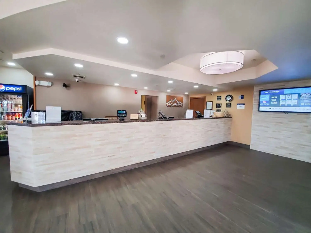 Best Western Plus Plaza Hotel