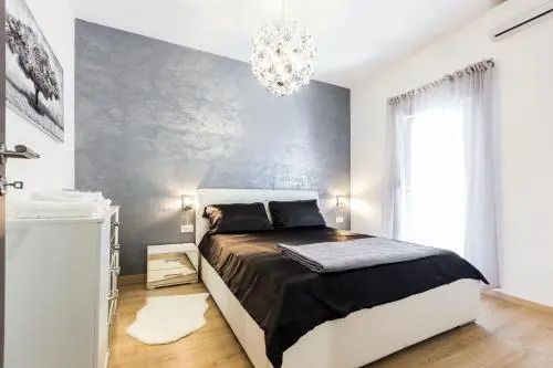 Nikky 2BR apt. in old town centre