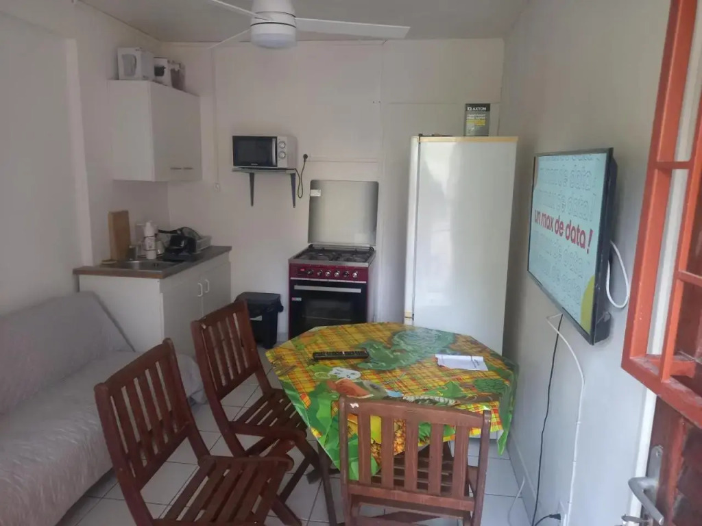 Niky house