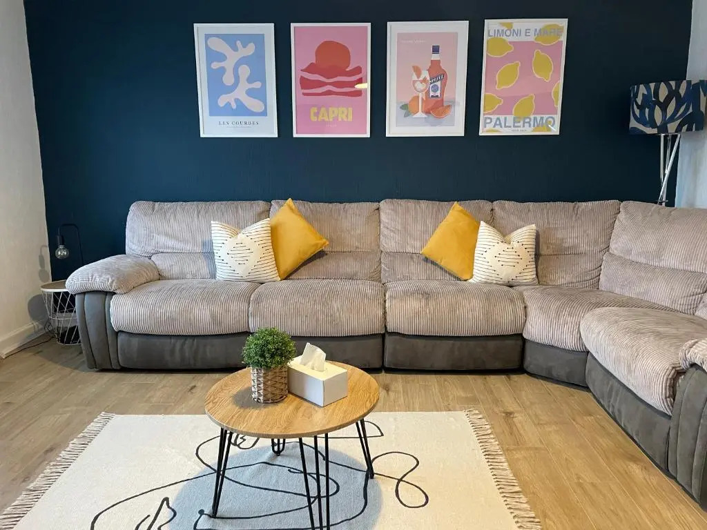 Ross Place Apartment