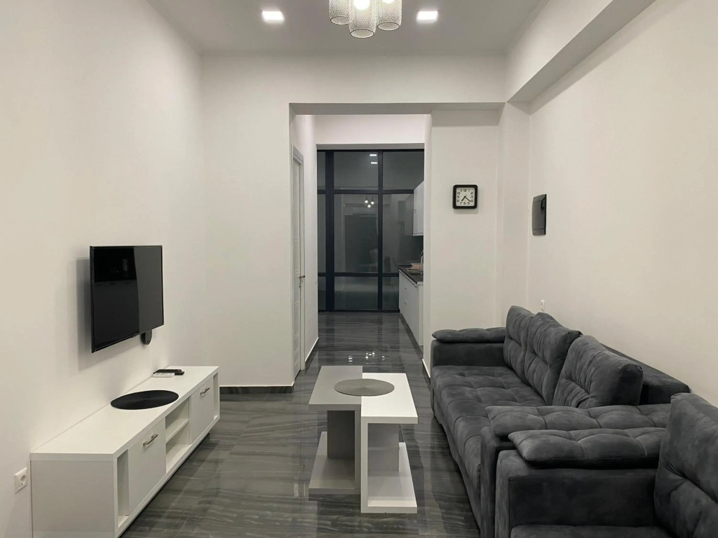Northern Avenue,1 bedroom New Eurorenovated, Modern apartment TT885