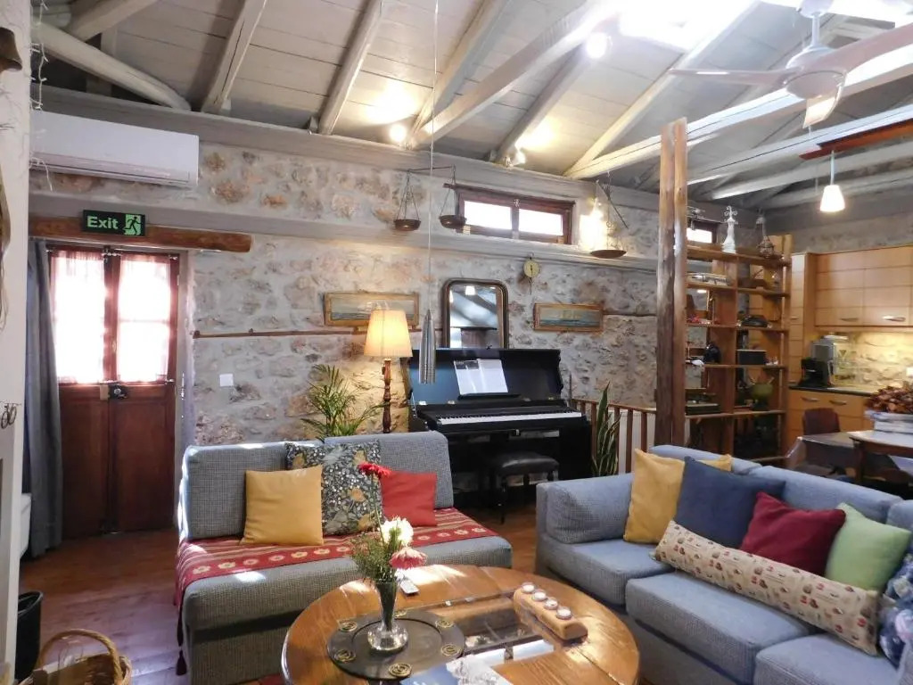 Agoriani Art Suite - 4 seasons natural living