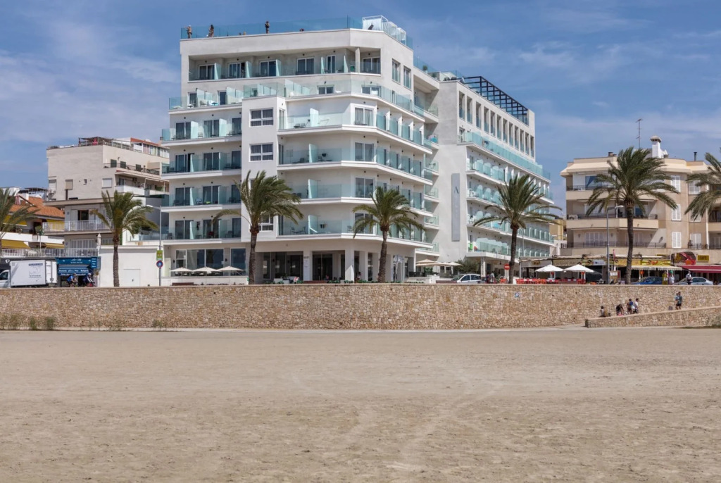 Hotel Las Arenas