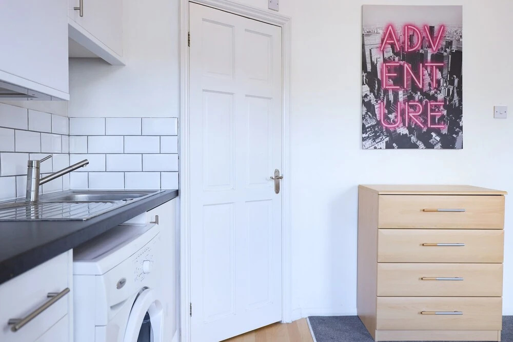 Cosy Studio In West London Fits 2
