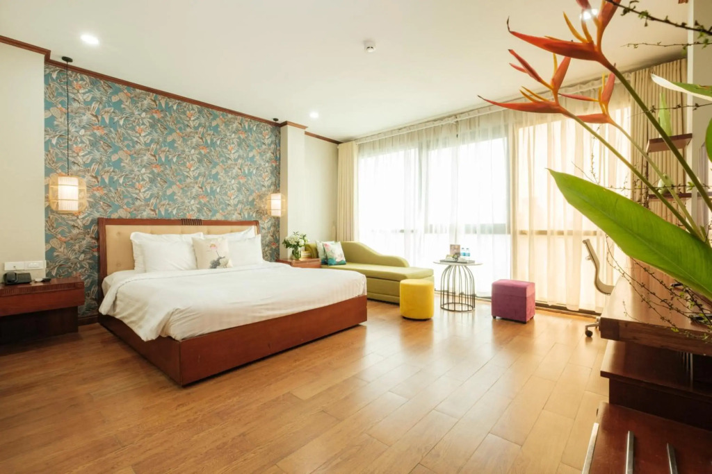 Sunset Westlake Hanoi Hotel