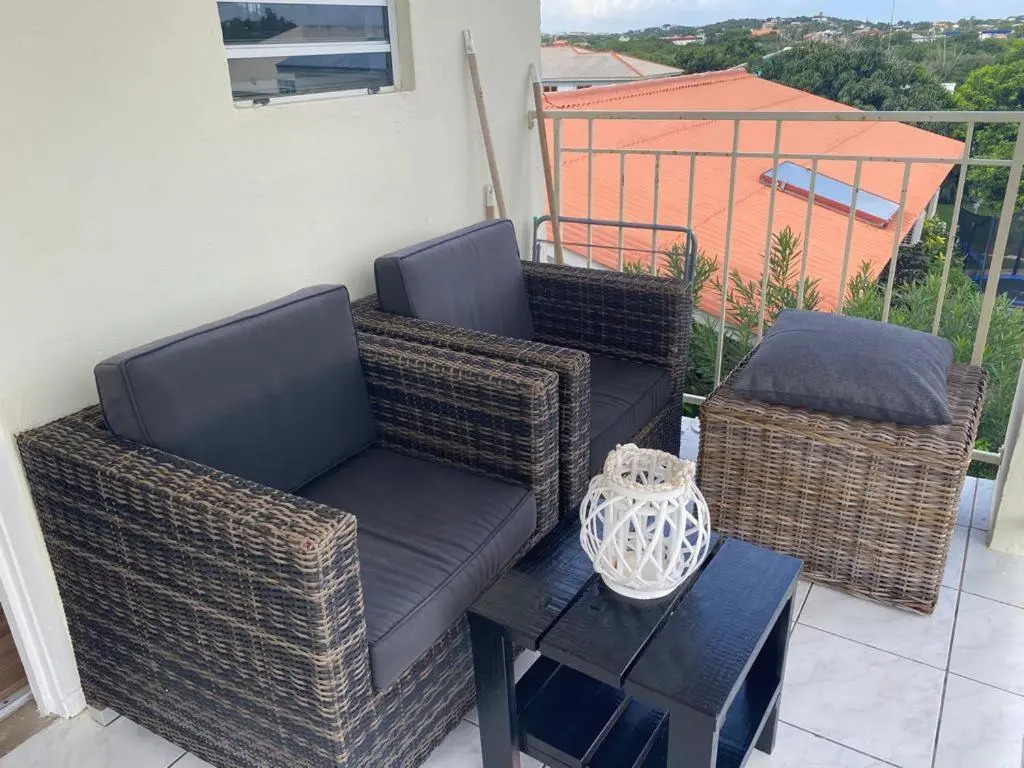 Top location swimming pool, playground & nearby beaches - 4Blessings Curacao