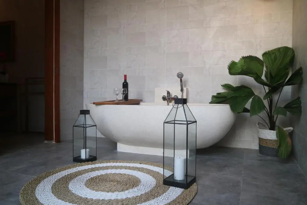 The Daryana Villa