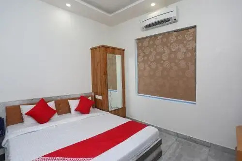 Tandoori Veg Hotel by OYO Rooms