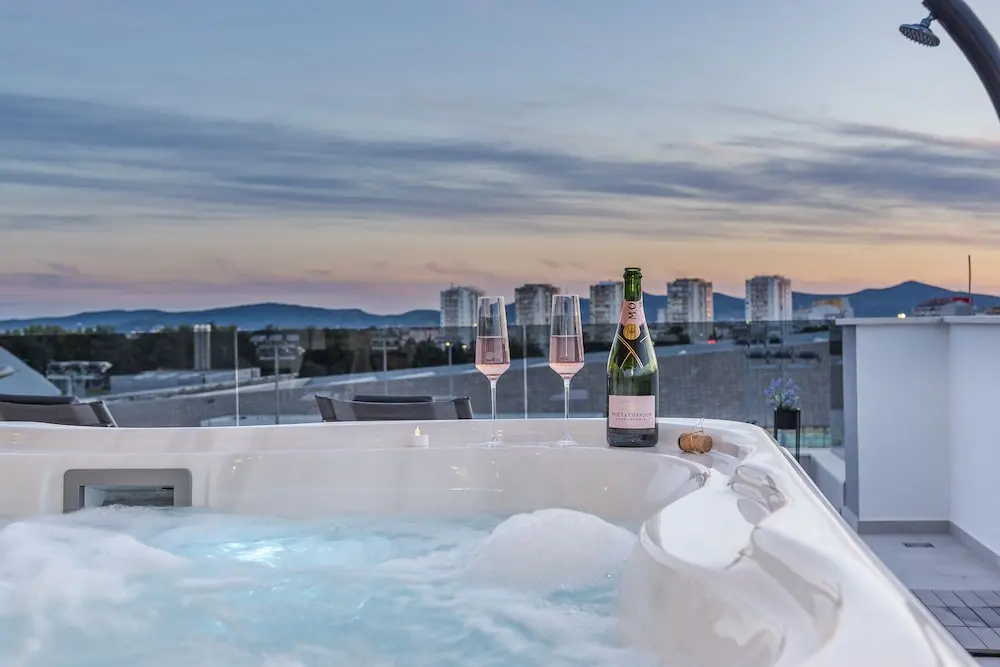 Luxury Majpruz Suites I