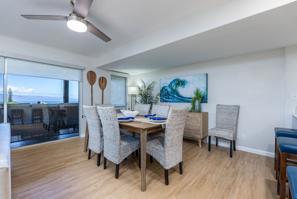 Kaanapali Plantation 3 bedroom 2.5 baths OceanView 3 Condo by RedAwning
